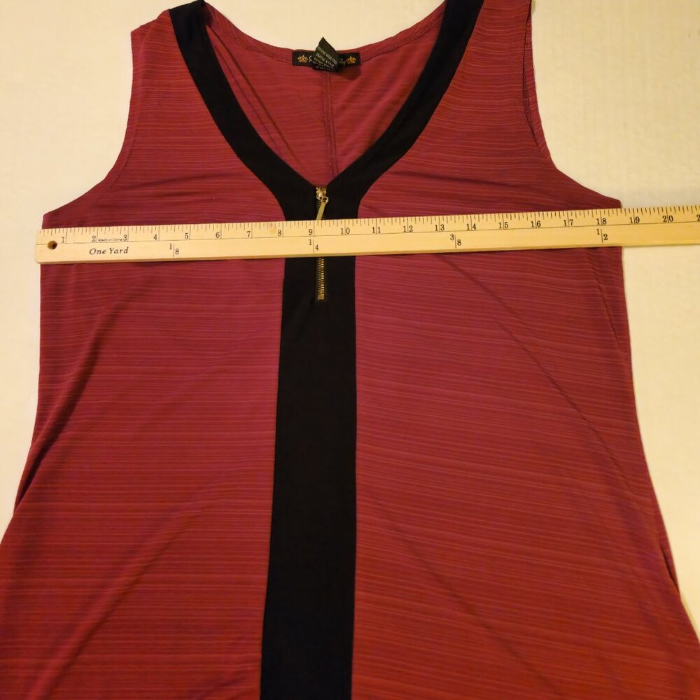 ❤️ 4/$20 Suzie in the City tank top Women's large Purple black V-neck front zip - Picture 5 of 13